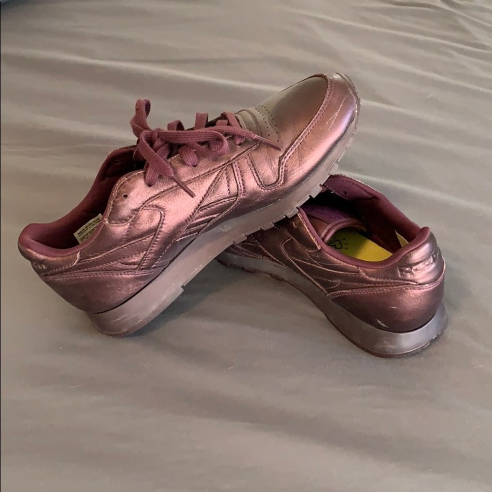 Size 7 metallic Reebok classics